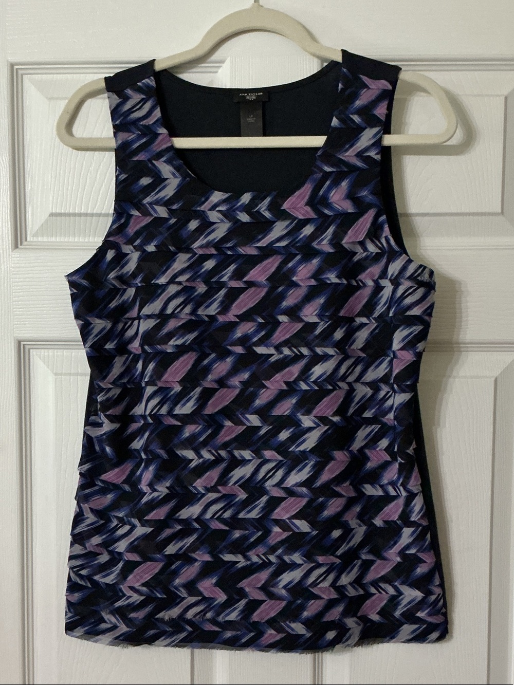 Ann Taylor Sleeveless Geometric Tank in Navy, Lavender and White